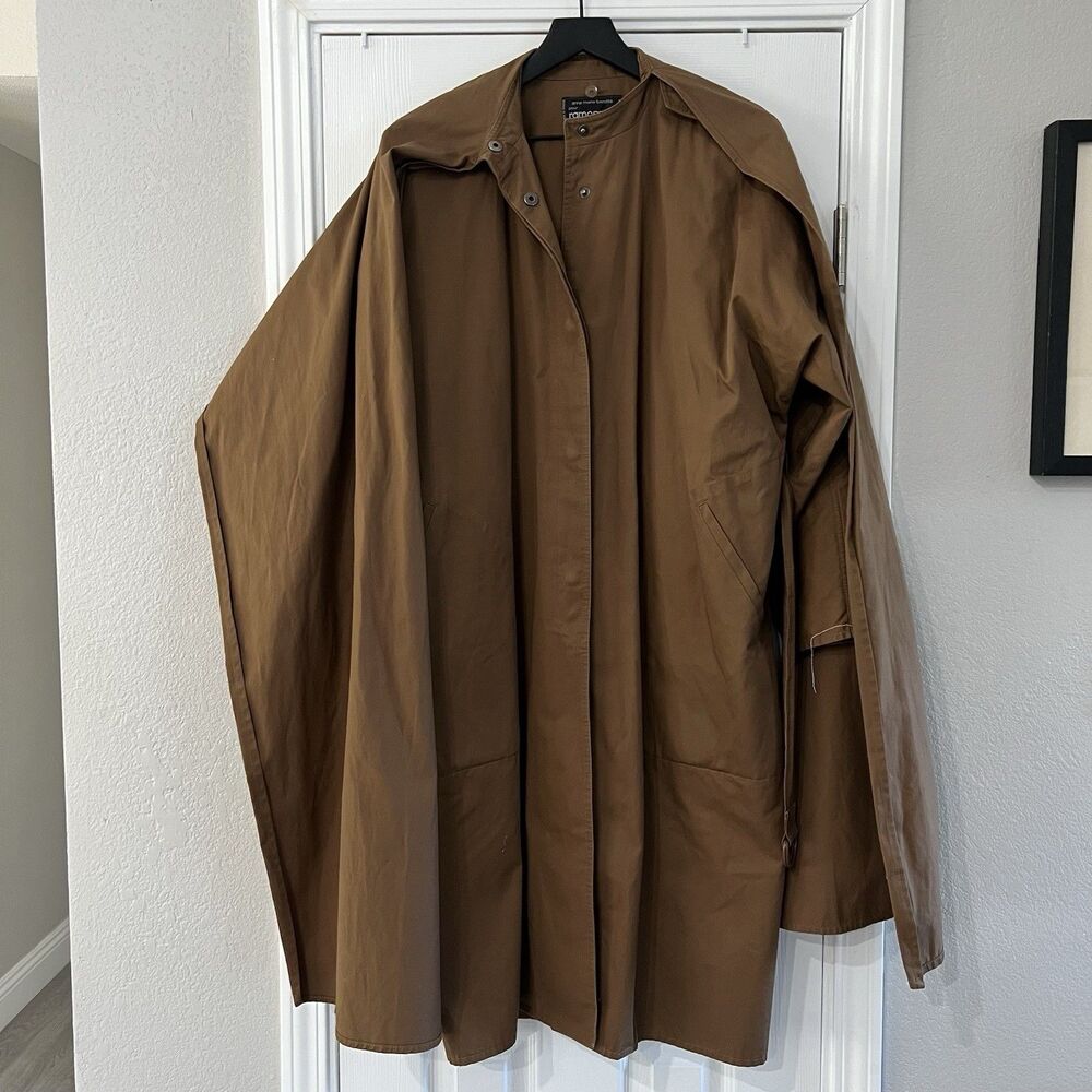 vintage Anne Marie Beretta for Ramosport cotton Caped trench coat Size 38 Brown